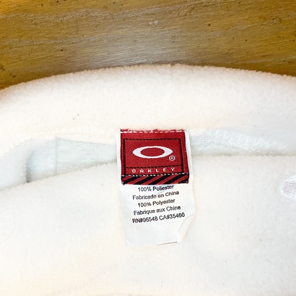 Oakley Ski Hat - Picture 2 of 3